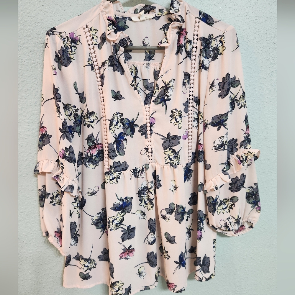 Maurices Blush Pink Small Floral Top EUC